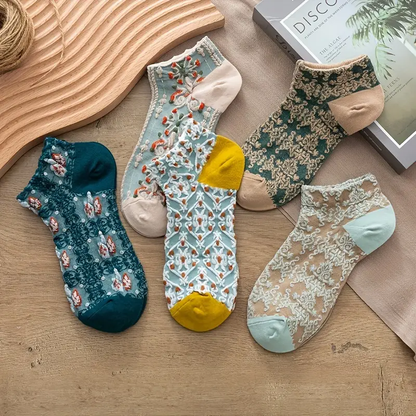 Vintage style ladies luxury feel ankle socks