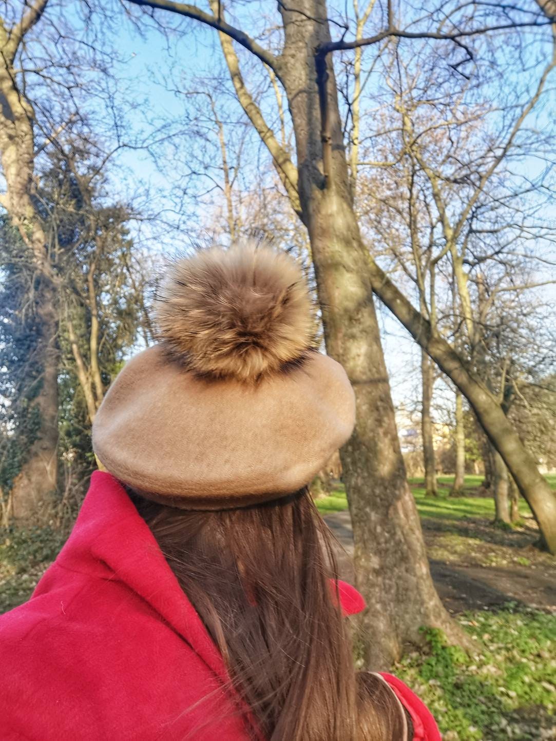 Wool beret Vintage Style with Racoon pom pom real fur