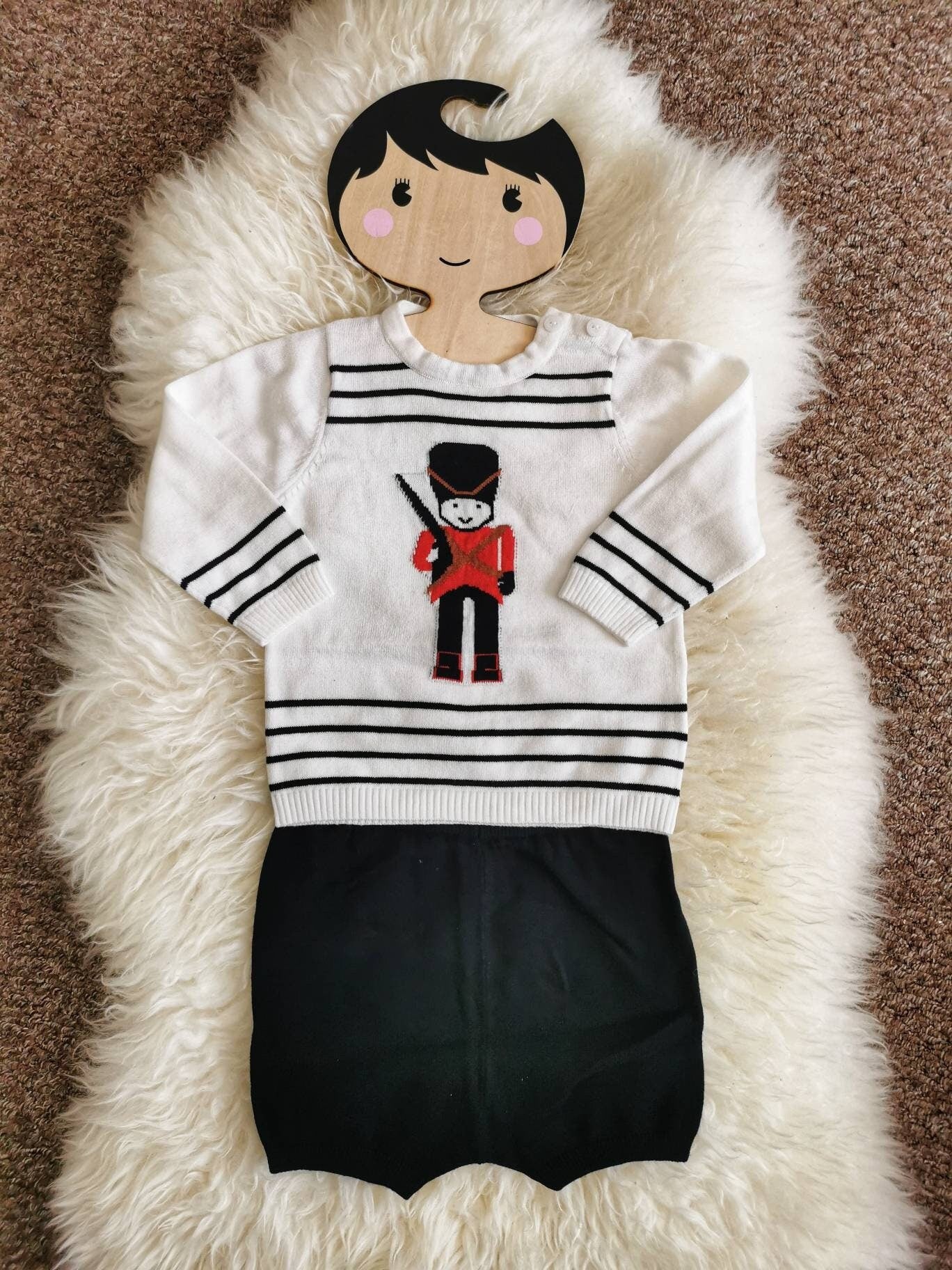 Traditional Vintage Spanish Style Royal London Guard Baby Boys Classic Sweater Jumper Shorts Knit Set British Soldier Outfit