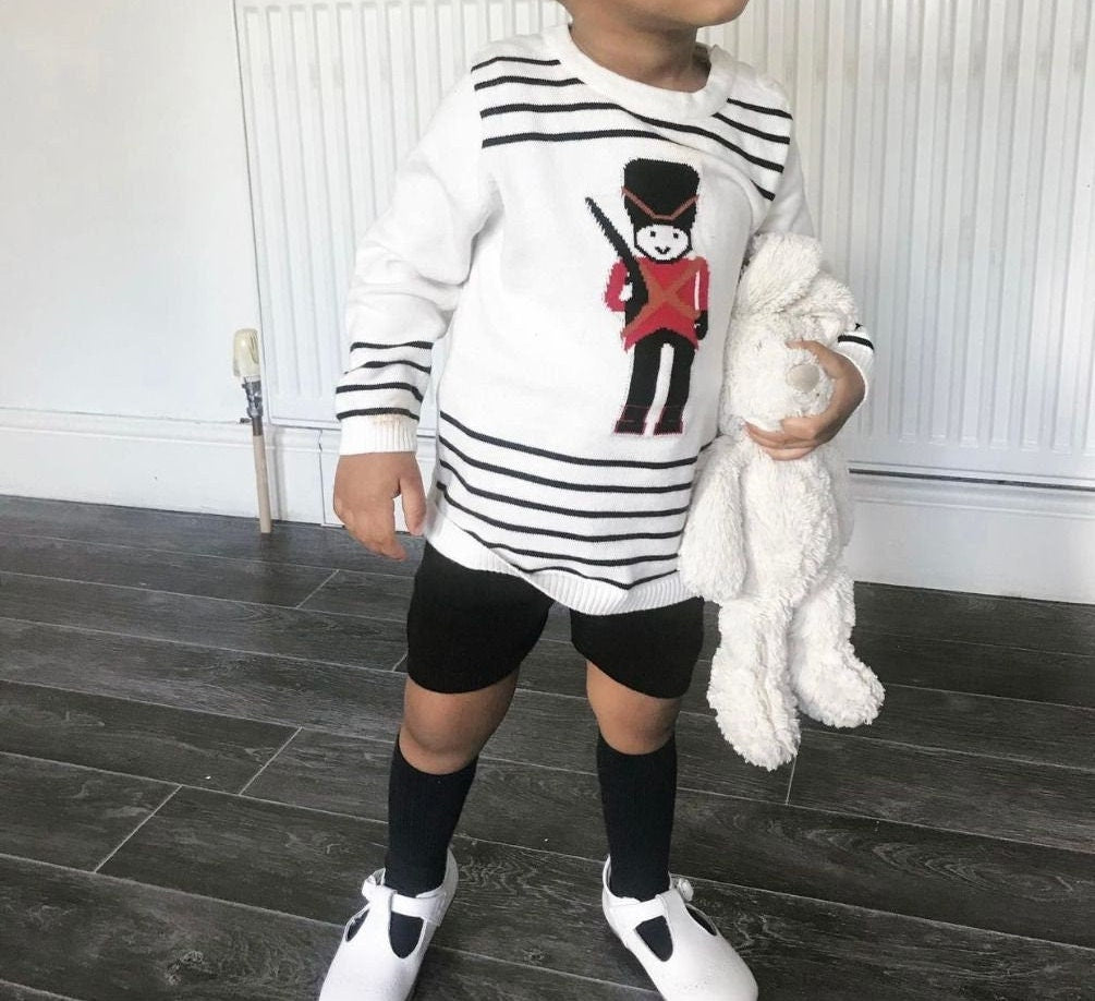 Traditional Vintage Spanish Style Royal London Guard Baby Boys Classic Sweater Jumper Shorts Knit Set British Soldier Outfit