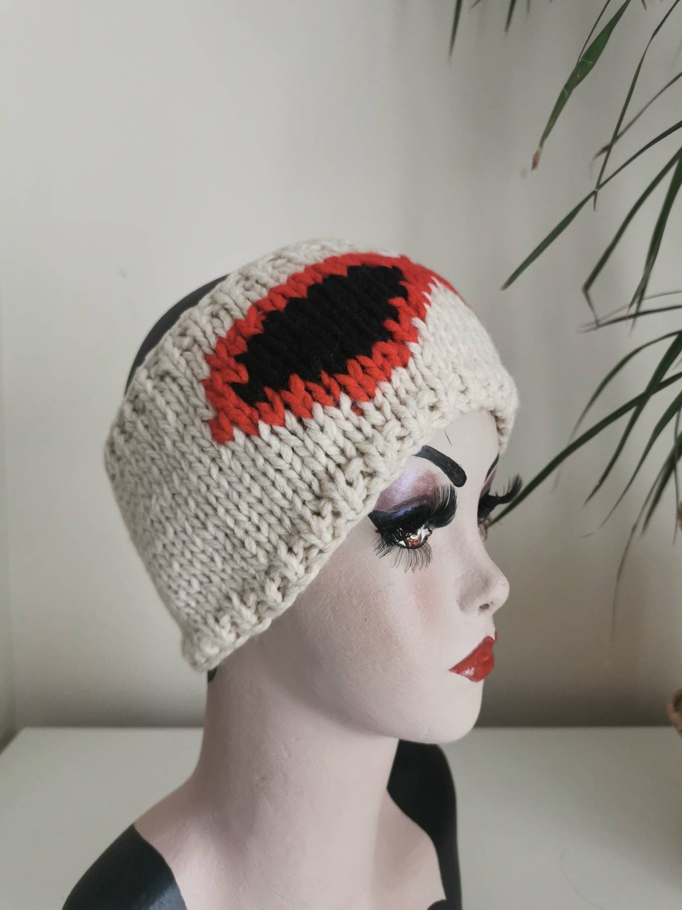 Hand-Knitted Cream Winter Headband - Cozy Wide Ear Warmer Fashion Accessory for Women Classic Neutral Style Red Glasses