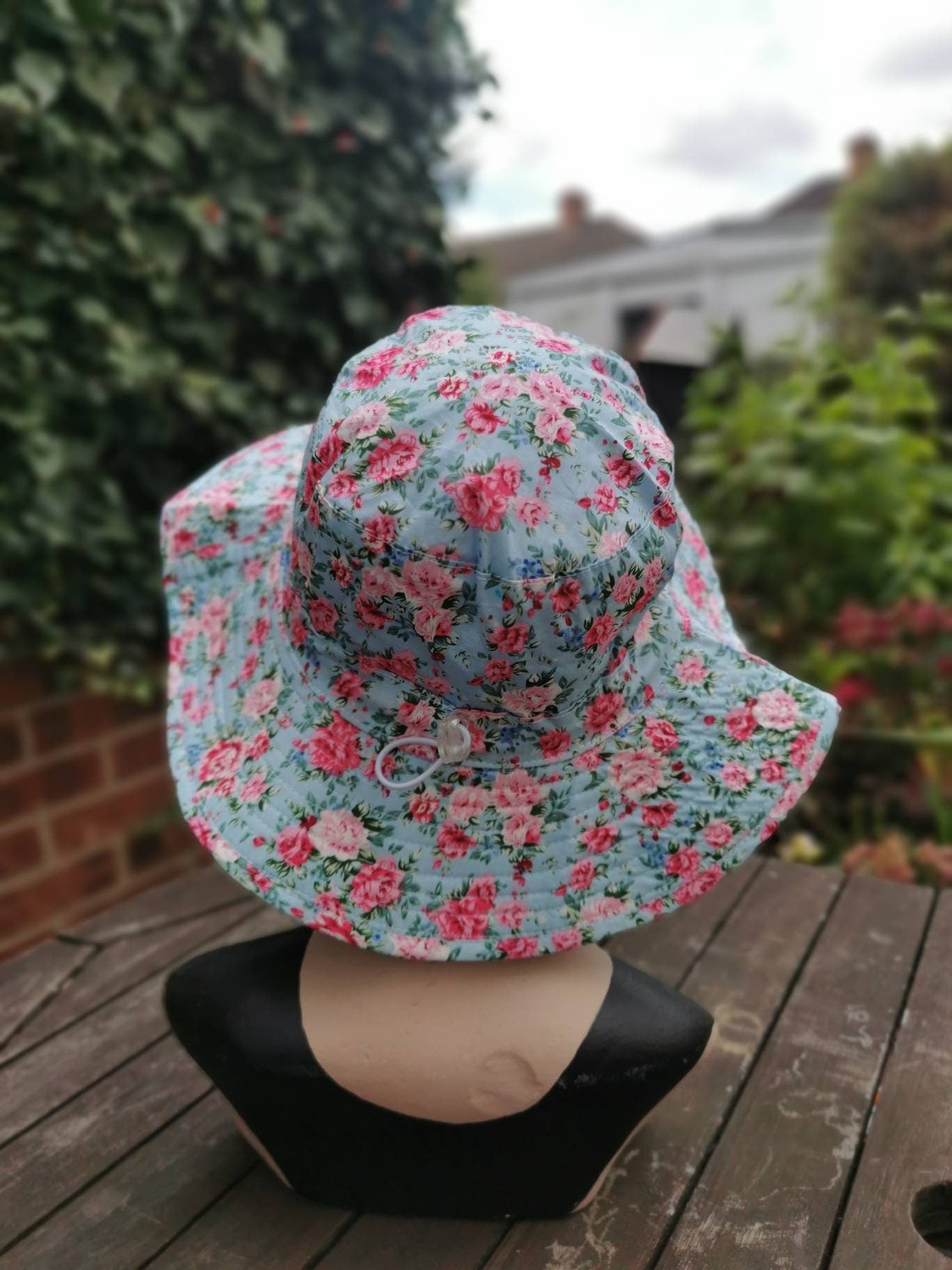Ladies Wide Brim Summer Hat Flower Floral Print Sun Hat Gardening