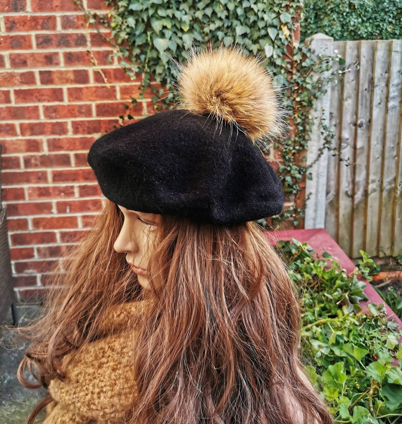 Wool beret Vintage Style with Racoon pom pom real fur