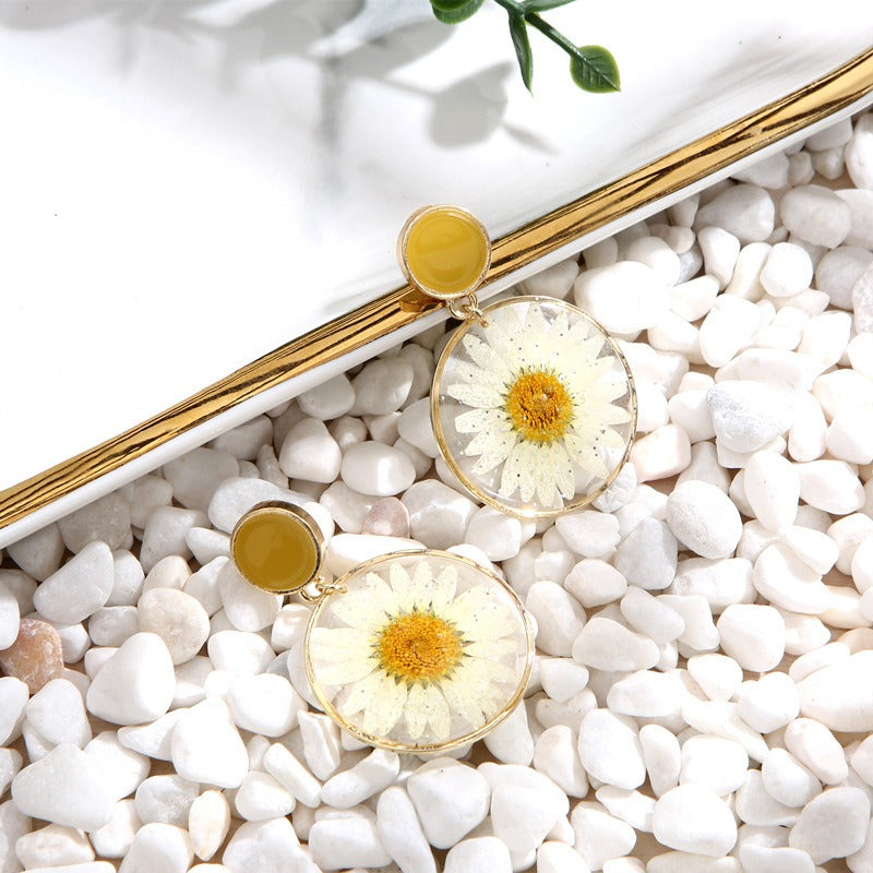 Real Flower Resin Earrings Gold Finish