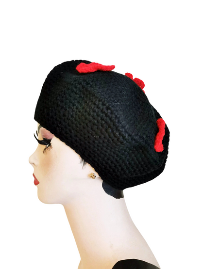 Crochet poppy beret Black Red Floral